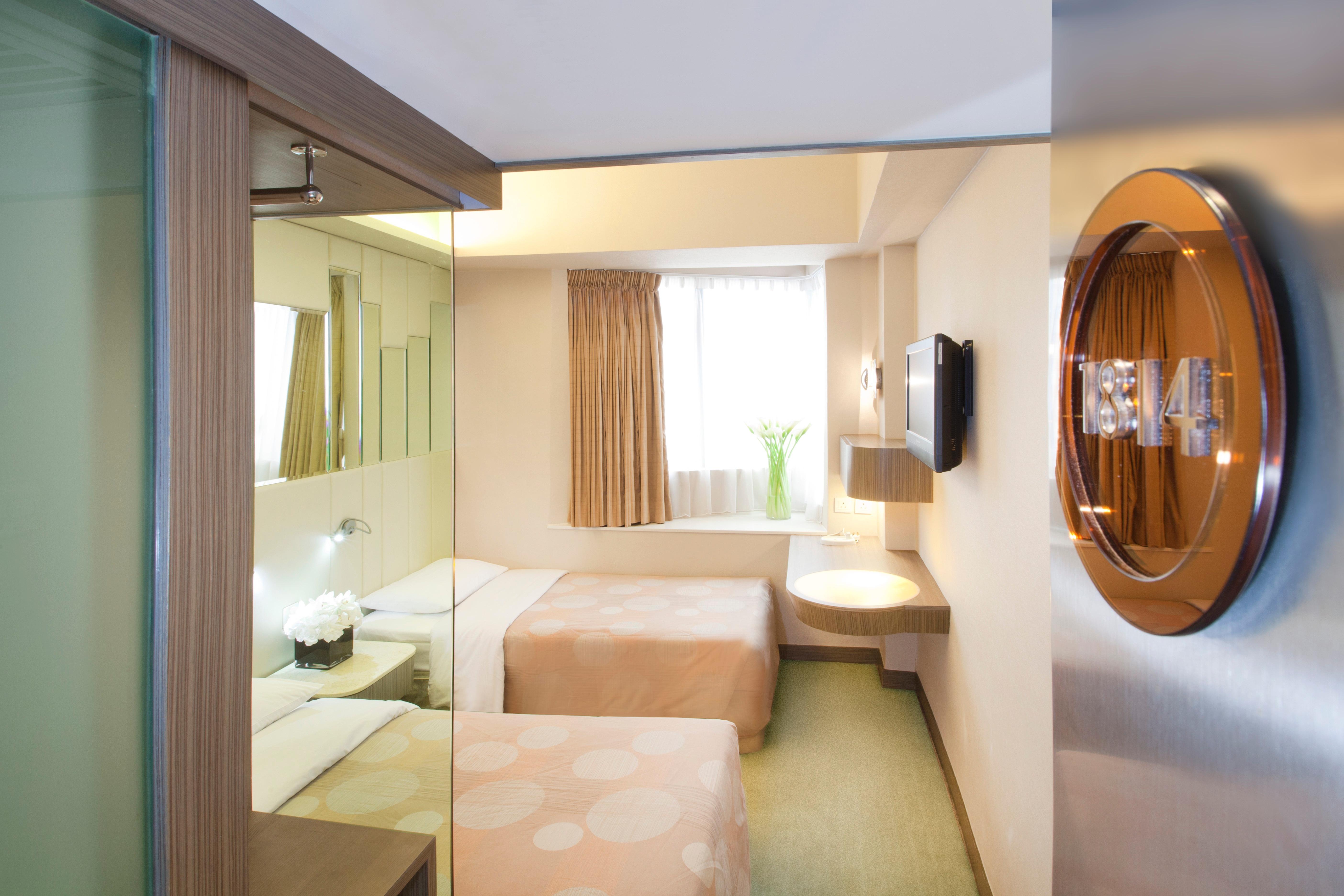 Silka Seaview Hotel Hong Kong Exterior photo