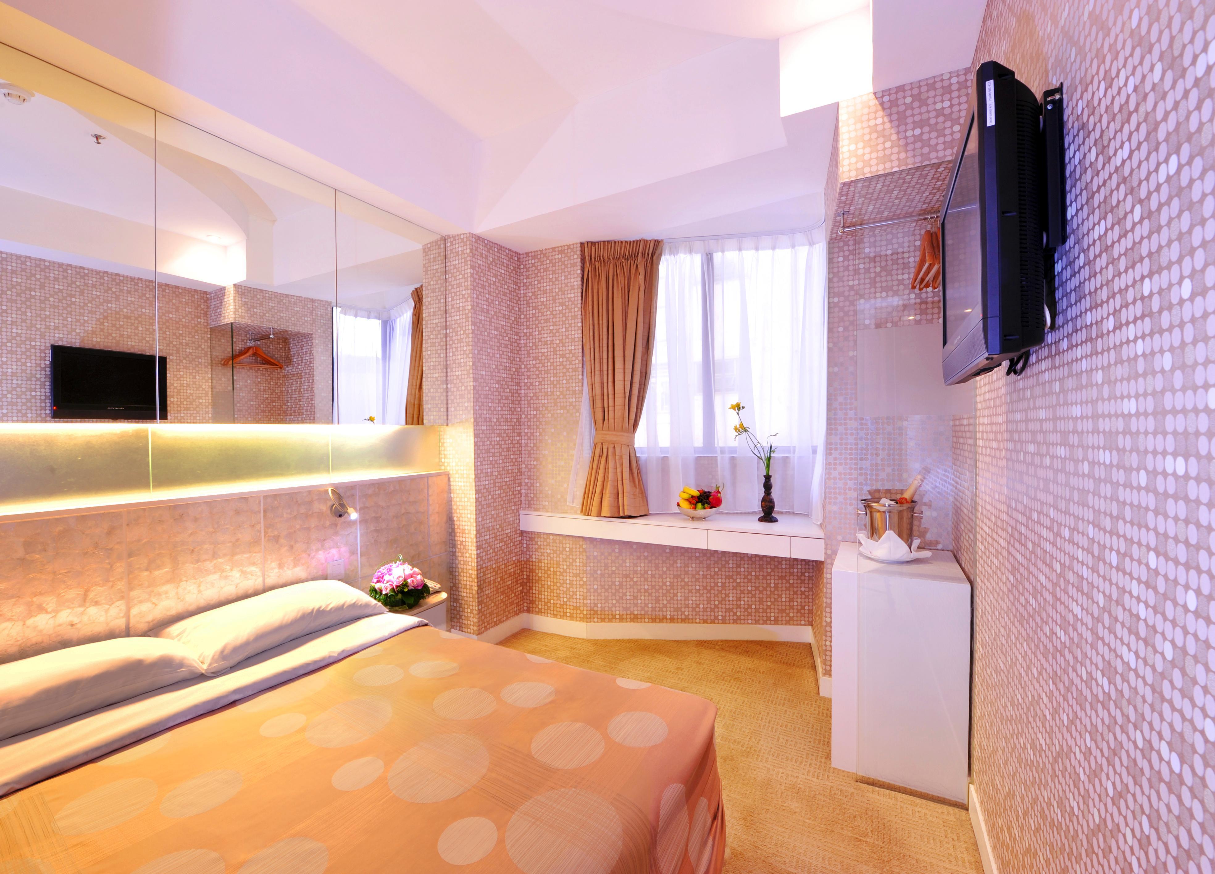 Silka Seaview Hotel Hong Kong Exterior photo