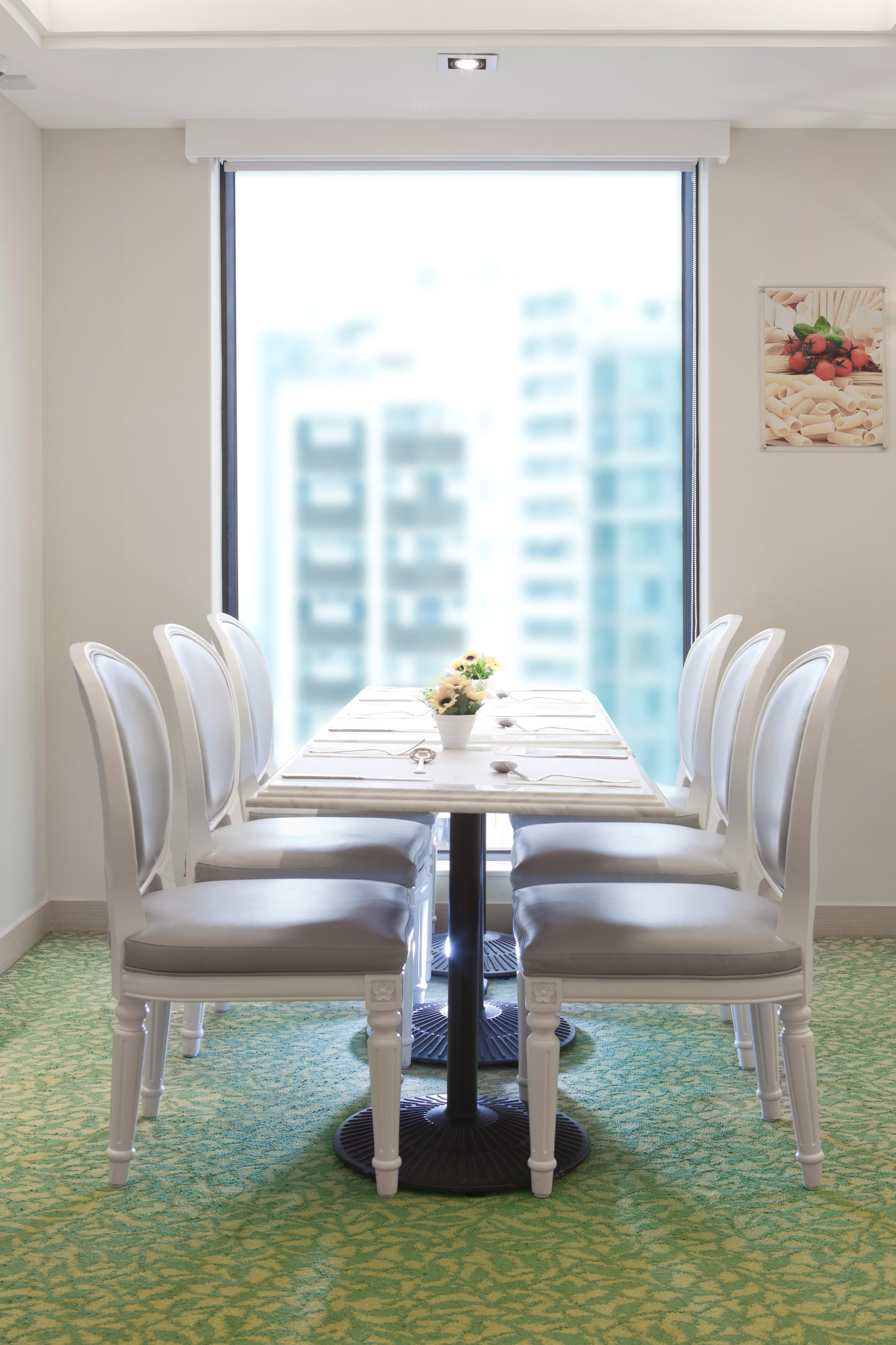 Silka Seaview Hotel Hong Kong Exterior photo