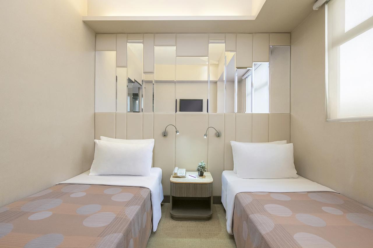 Silka Seaview Hotel Hong Kong Exterior photo