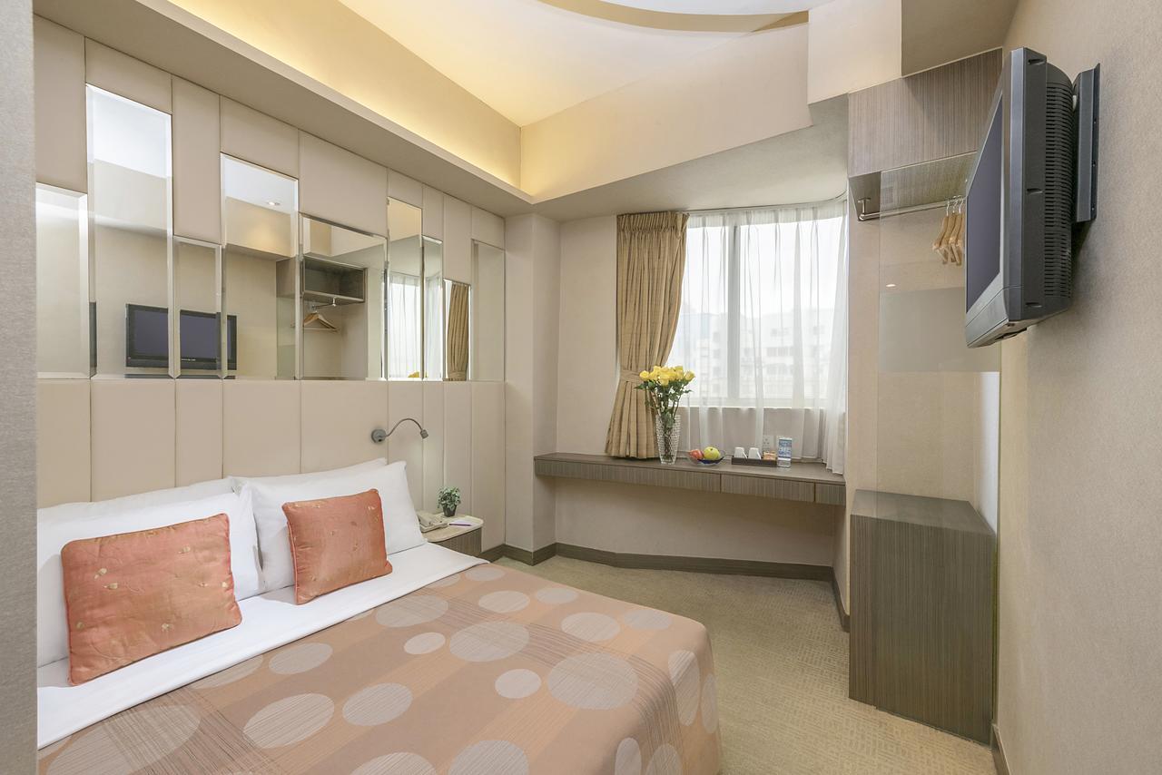 Silka Seaview Hotel Hong Kong Exterior photo